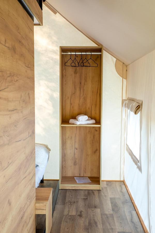 Готель Glamping Pod Gwiazdami Pietrusza Wola Екстер'єр фото