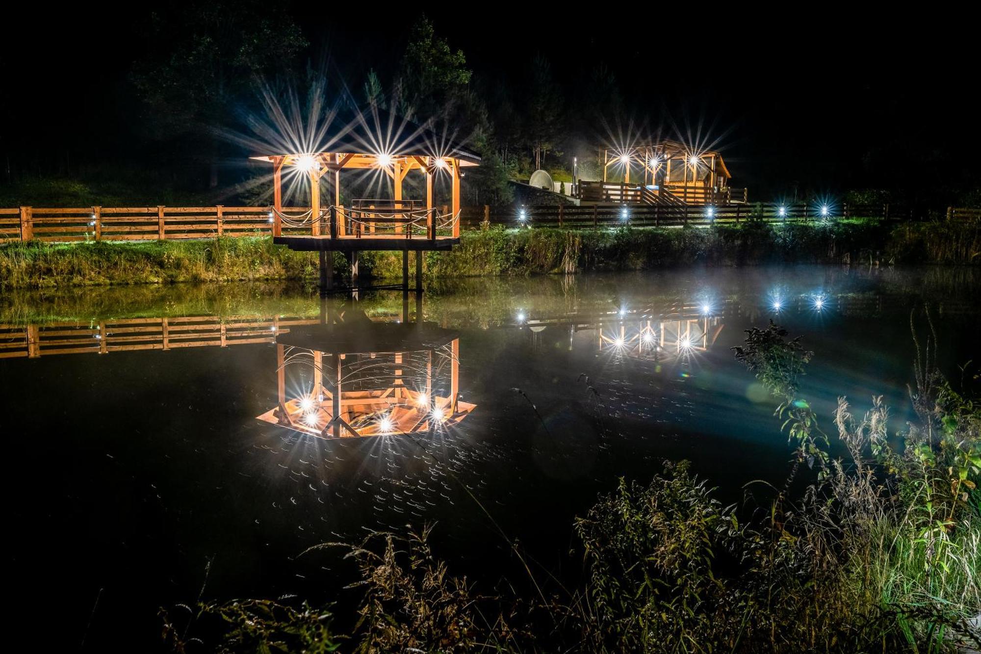 Готель Glamping Pod Gwiazdami Pietrusza Wola Екстер'єр фото